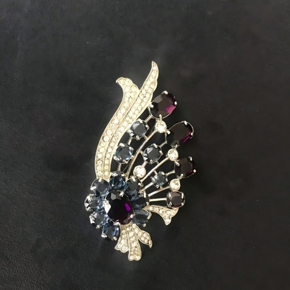 Vintage Eisenberg Ice Brooch - Picture 5 of 12